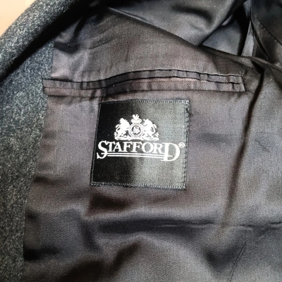 Stafford Charcoal Men's Sport Coat - Picture 6 of 7